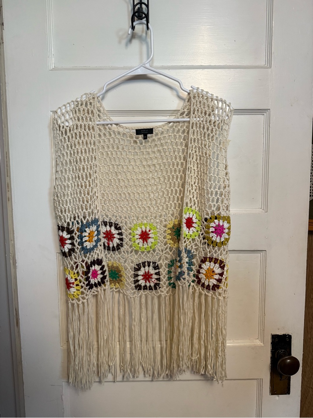 Debut cream crochet vest w/multicolored floral square pattern w/fringe, SZ M/L